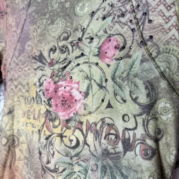 Vintage blues clothing tattoo newspaper 🗞️ style top bling rhinestone studs 🌹 - Picture 4 of 11